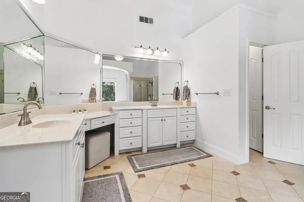 2664 Black Fox WAY Buford, GA 30519