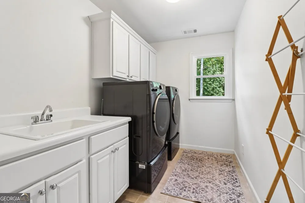 2664 Black Fox WAY Buford, GA 30519