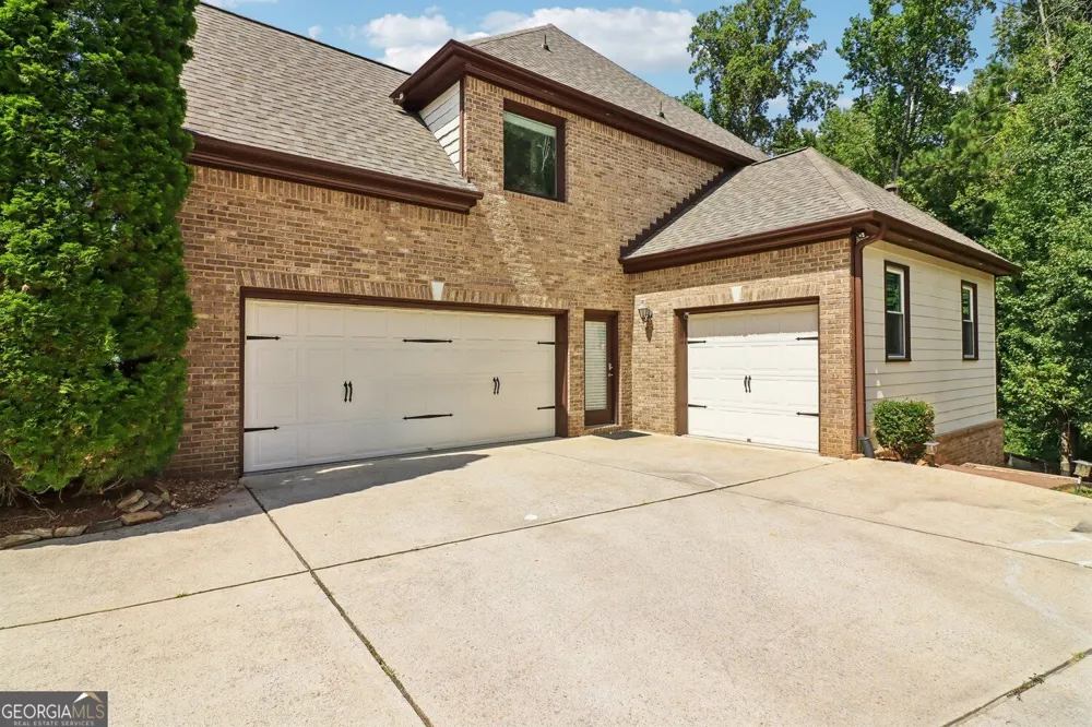2664 Black Fox WAY Buford, GA 30519