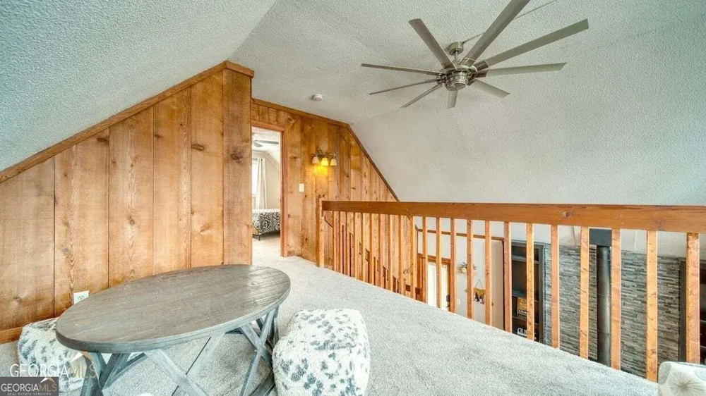 555 Laurel Ridge DR Ellijay, GA 30536