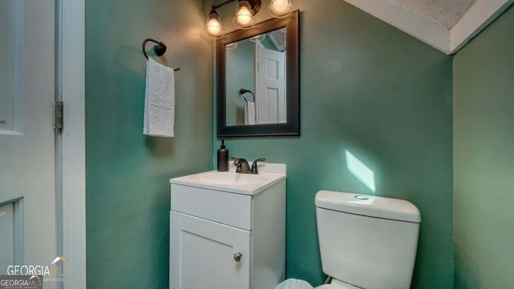 555 Laurel Ridge DR Ellijay, GA 30536