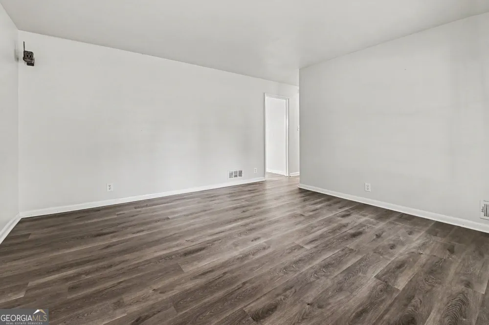 5041 W Mountain ST Stone Mountain, GA 30083