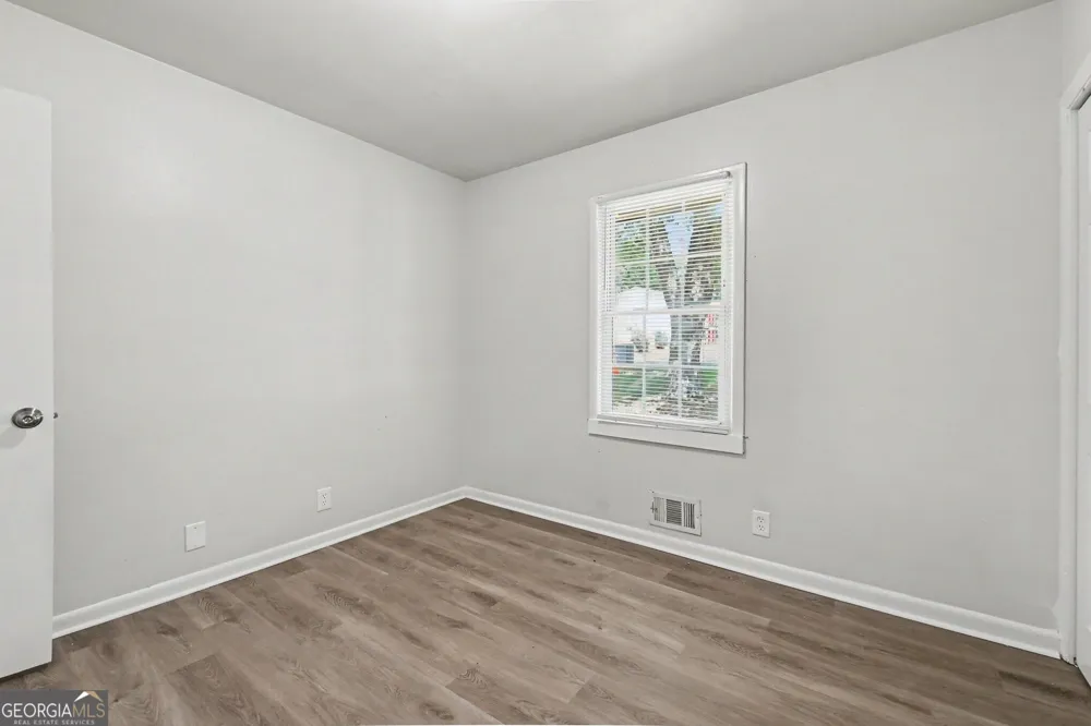 5041 W Mountain ST Stone Mountain, GA 30083