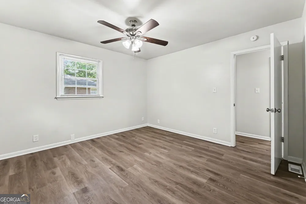 5041 W Mountain ST Stone Mountain, GA 30083