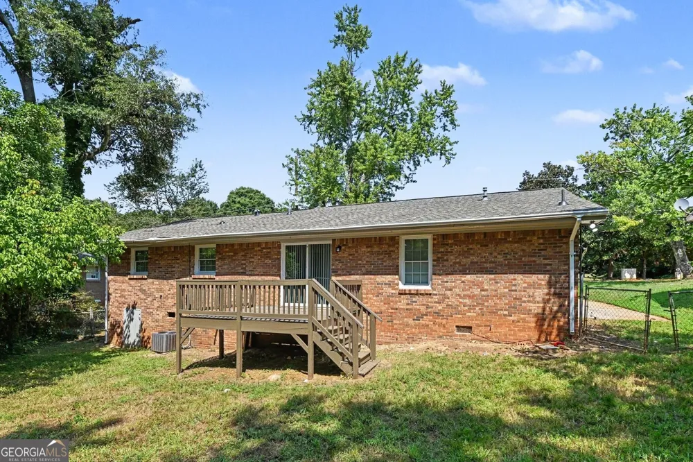 5041 W Mountain ST Stone Mountain, GA 30083