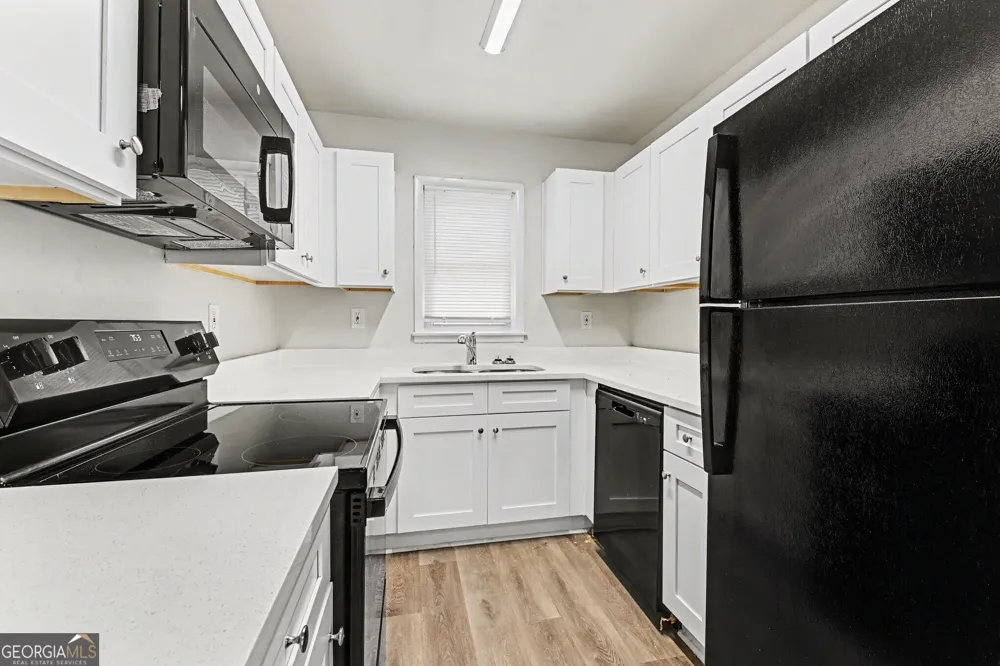 5041 W Mountain ST Stone Mountain, GA 30083