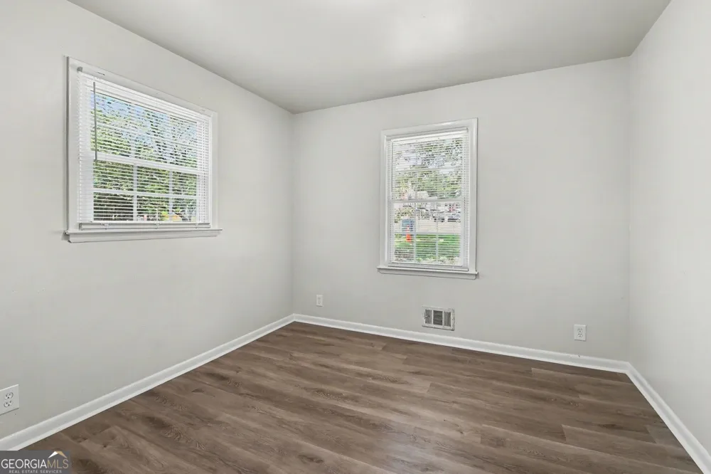 5041 W Mountain ST Stone Mountain, GA 30083