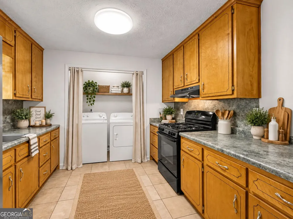 1825 Jordan Hill RD Griffin, GA 30223