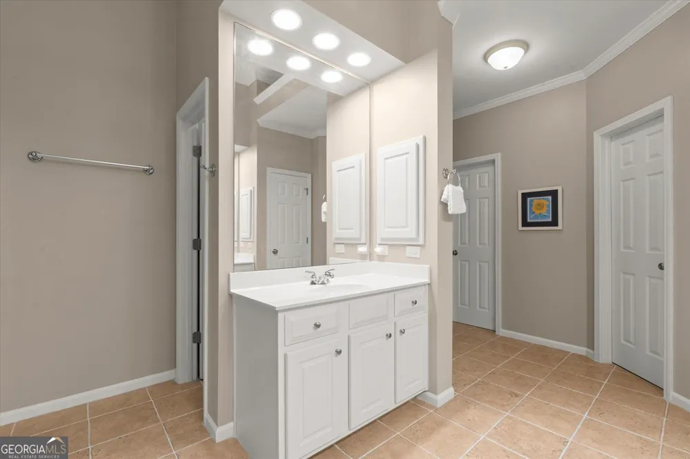 3105 Village Green DR Roswell, GA 30075