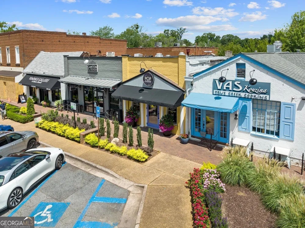 3105 Village Green DR Roswell, GA 30075