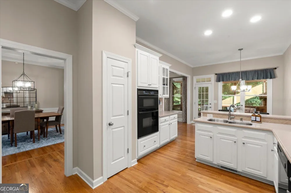 3105 Village Green DR Roswell, GA 30075