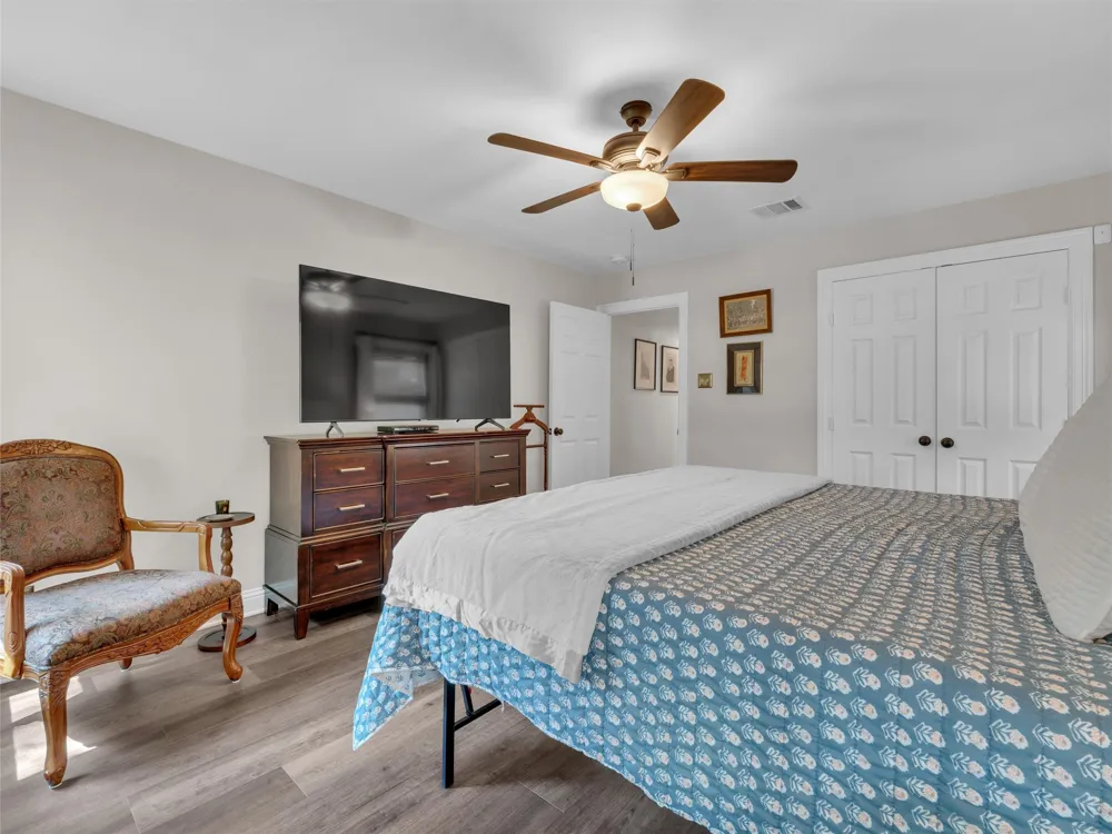 5400 Meadowbrook Drive Fort Worth, TX 76112