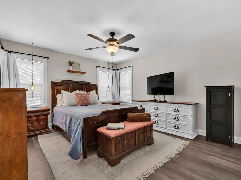 5400 Meadowbrook Drive Fort Worth, TX 76112