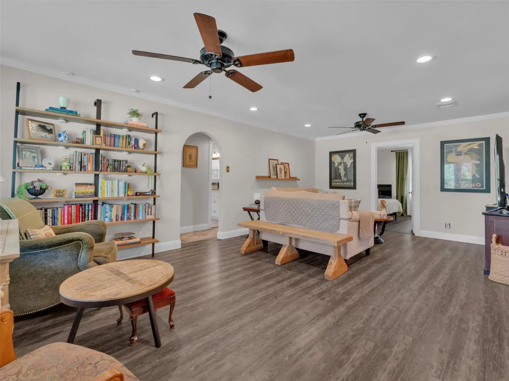 5400 Meadowbrook Drive Fort Worth, TX 76112