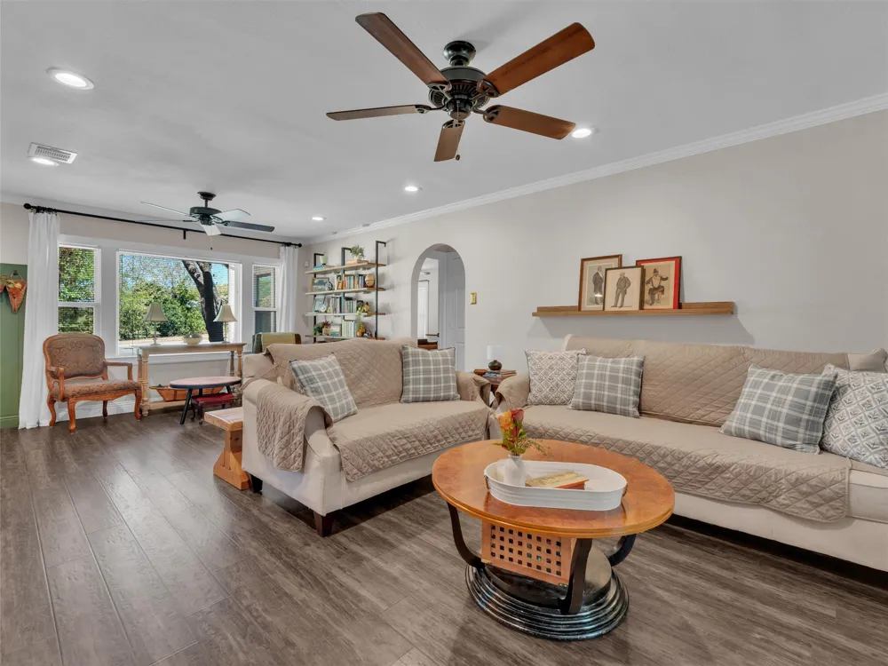 5400 Meadowbrook Drive Fort Worth, TX 76112