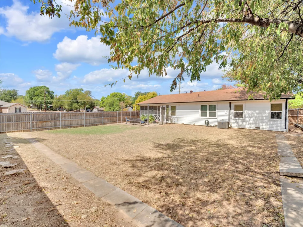 5400 Meadowbrook Drive Fort Worth, TX 76112