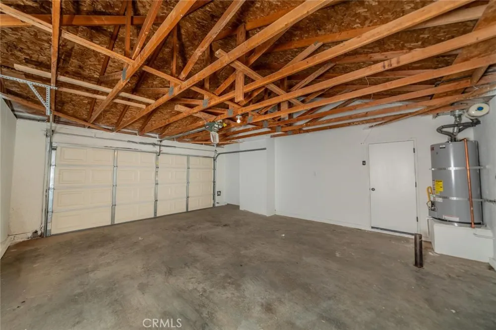 10577 Tecopa Apple Valley, CA 92308