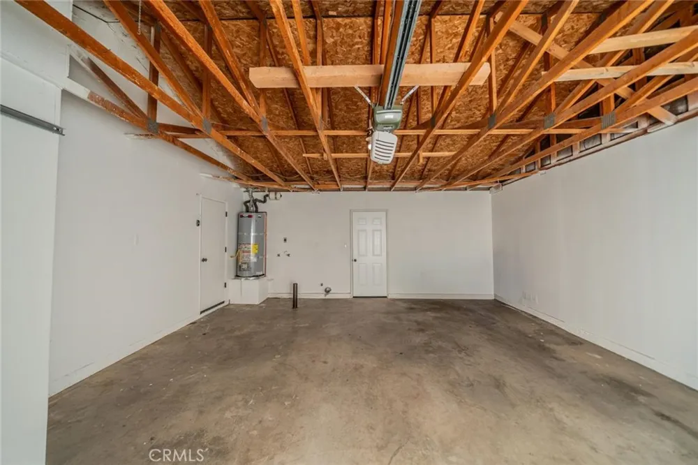 10577 Tecopa Apple Valley, CA 92308