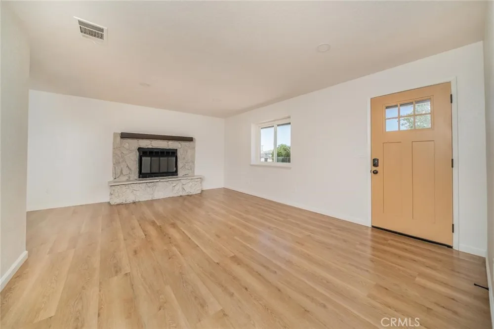 10577 Tecopa Apple Valley, CA 92308