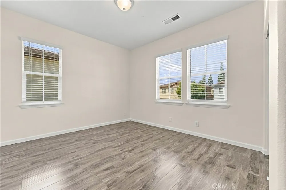 212 Summit Vista Lake Forest, CA 92630
