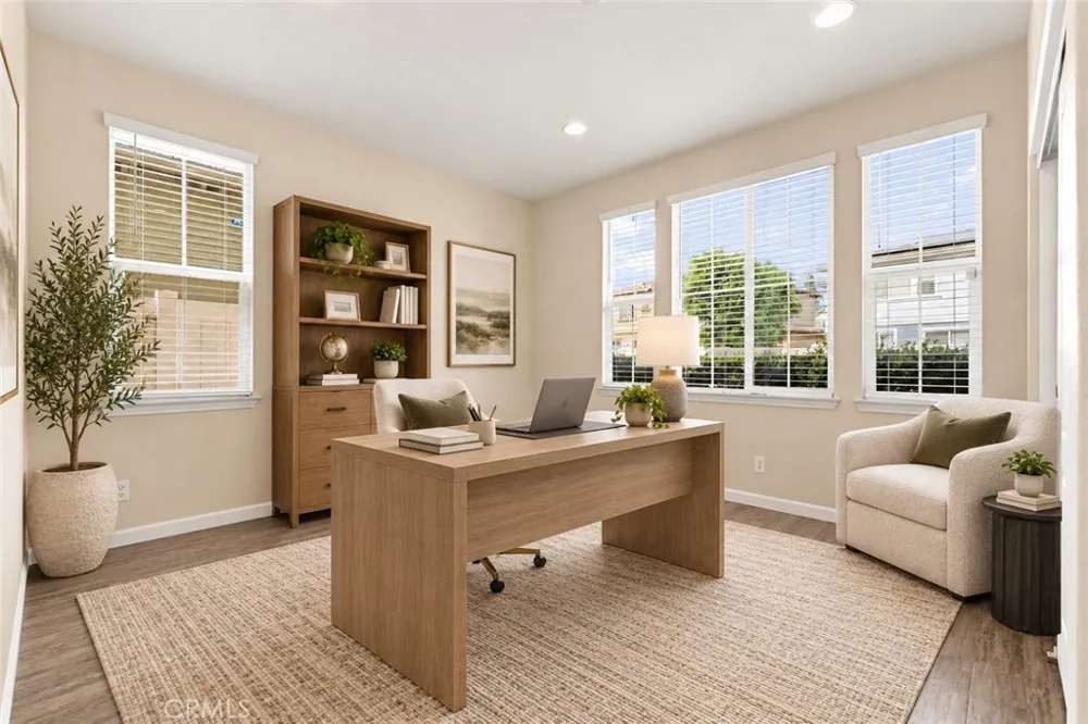 212 Summit Vista Lake Forest, CA 92630