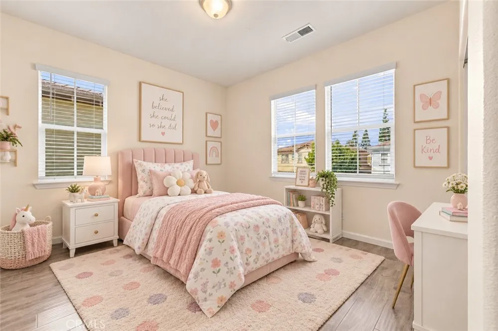 212 Summit Vista Lake Forest, CA 92630