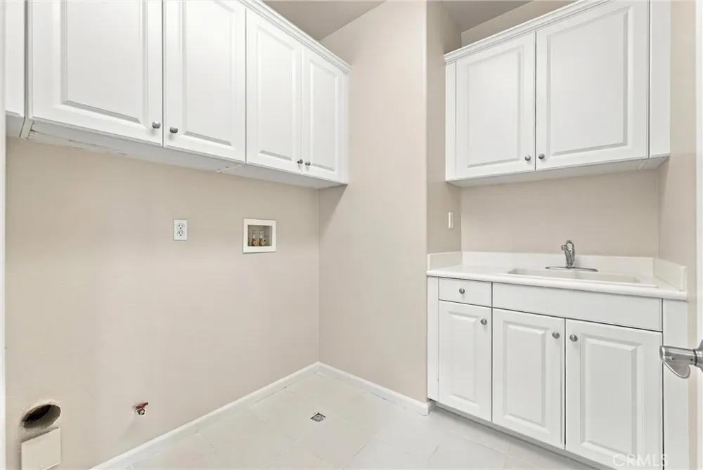 212 Summit Vista Lake Forest, CA 92630