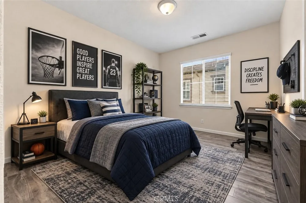 212 Summit Vista Lake Forest, CA 92630