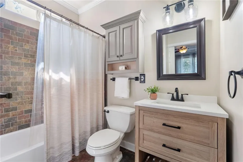 135 Grand Avenue Suwanee, GA 30024