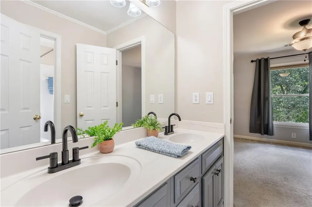 135 Grand Avenue Suwanee, GA 30024