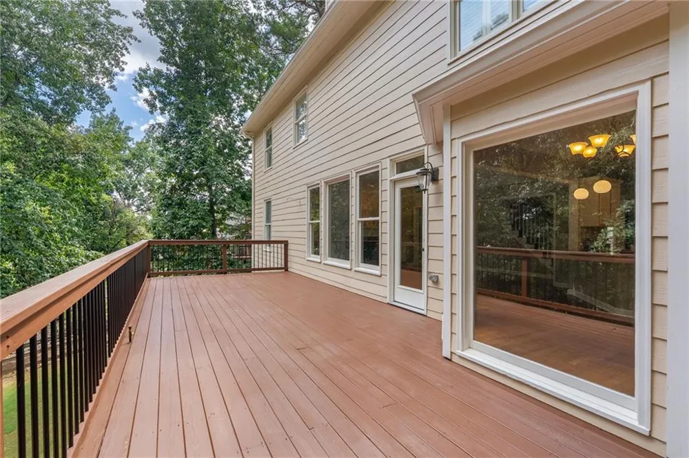 135 Grand Avenue Suwanee, GA 30024
