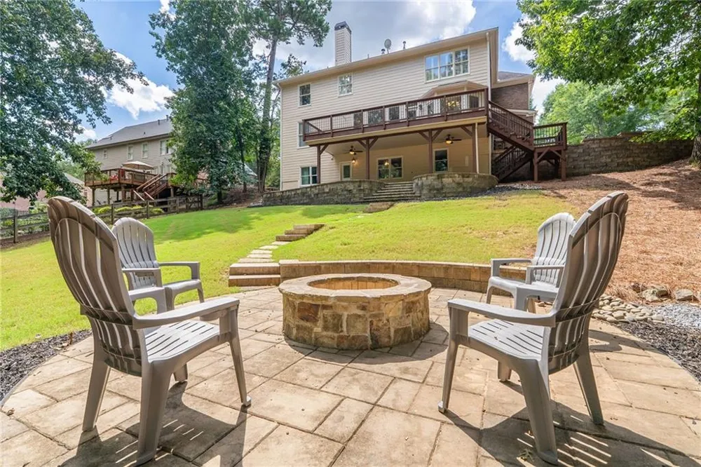 135 Grand Avenue Suwanee, GA 30024