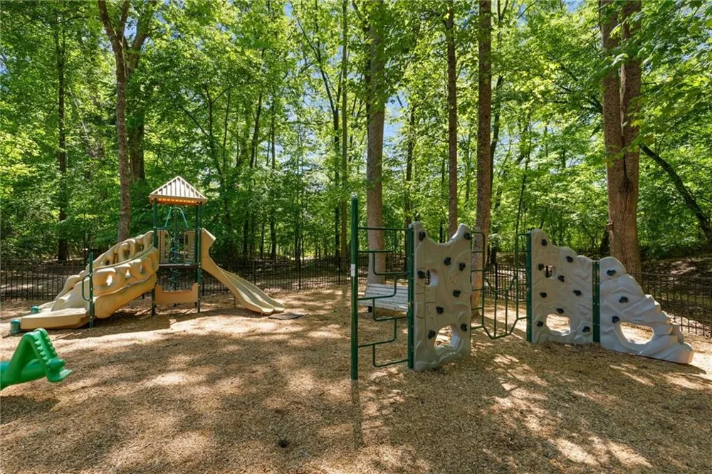 135 Grand Avenue Suwanee, GA 30024