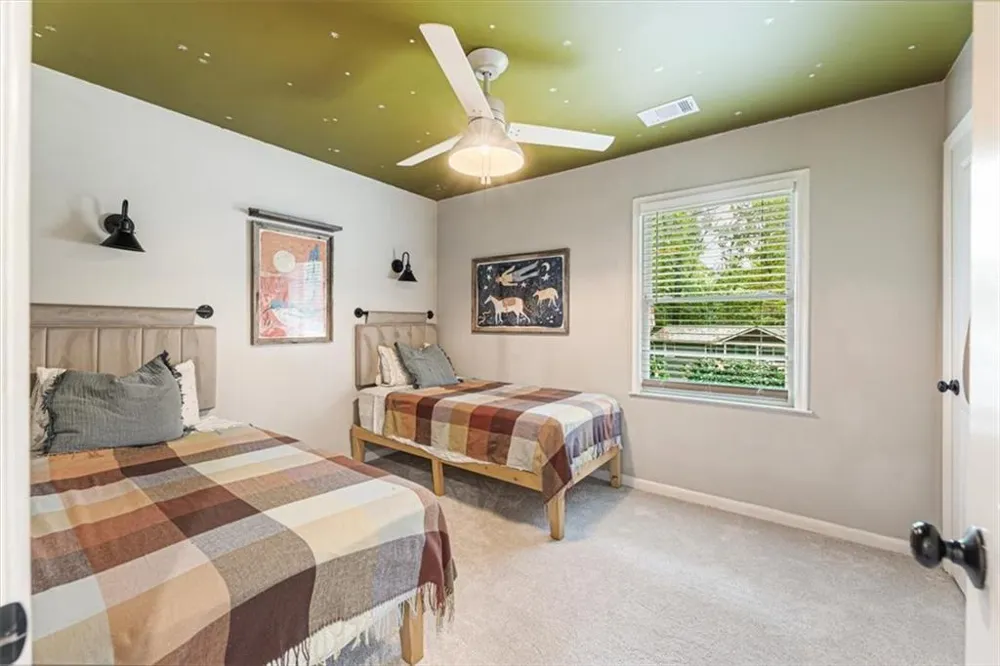 109 Juniper Street Roswell, GA 30075