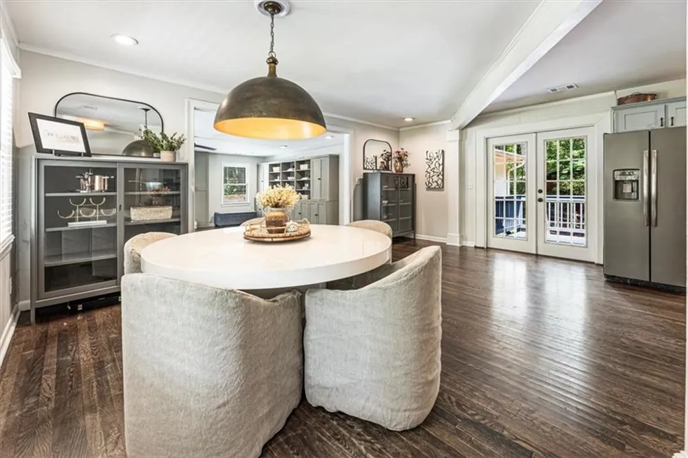 109 Juniper Street Roswell, GA 30075