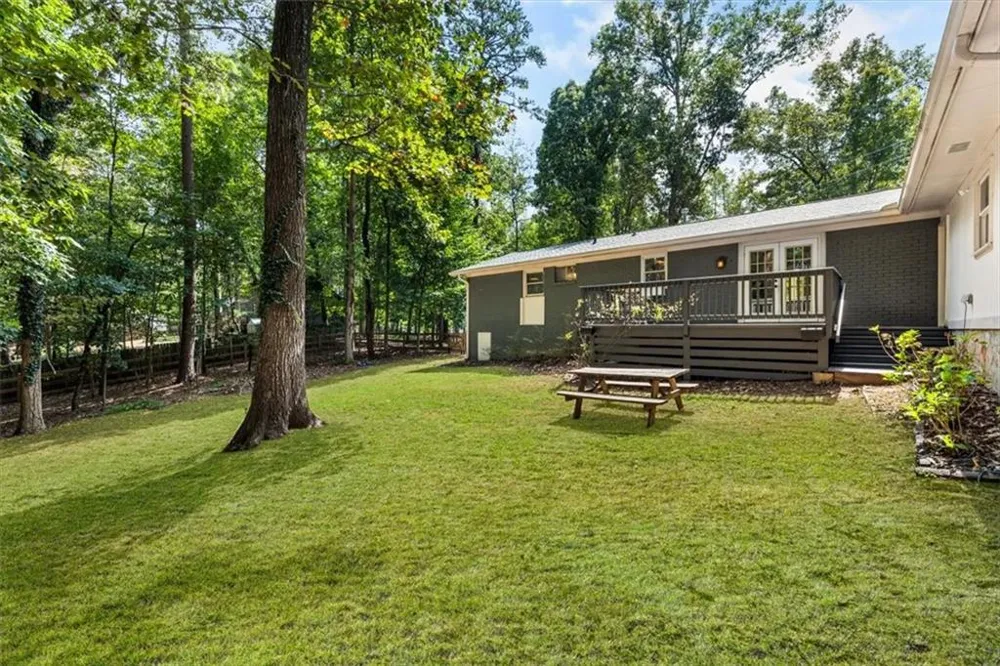 109 Juniper Street Roswell, GA 30075