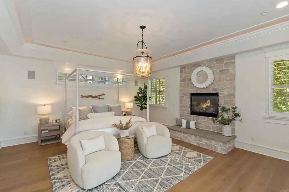 27567 West Shore Rd Lake Arrowhead, CA 92352