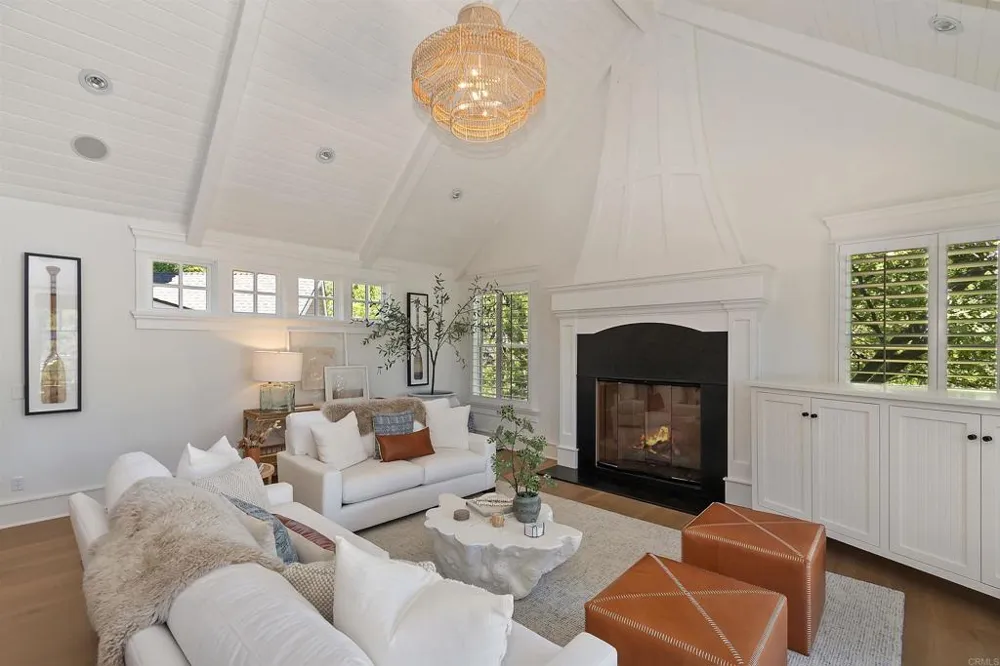 27567 West Shore Rd Lake Arrowhead, CA 92352