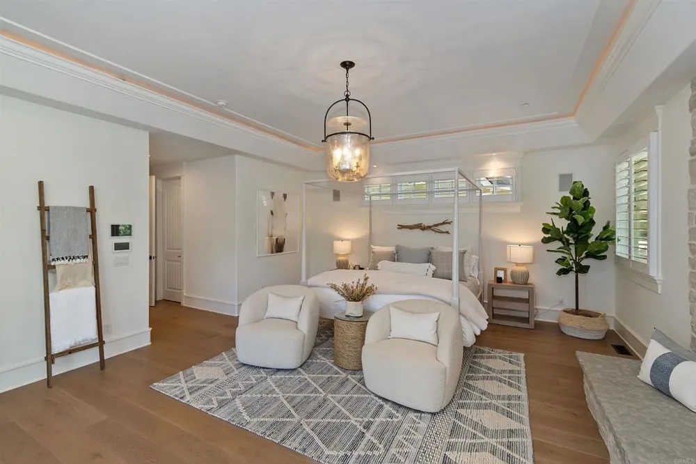 27567 West Shore Rd Lake Arrowhead, CA 92352