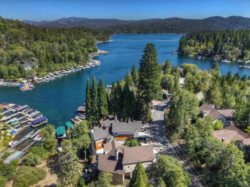 27567 West Shore Rd Lake Arrowhead, CA 92352