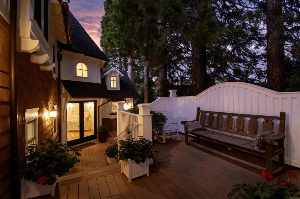 27567 West Shore Rd Lake Arrowhead, CA 92352