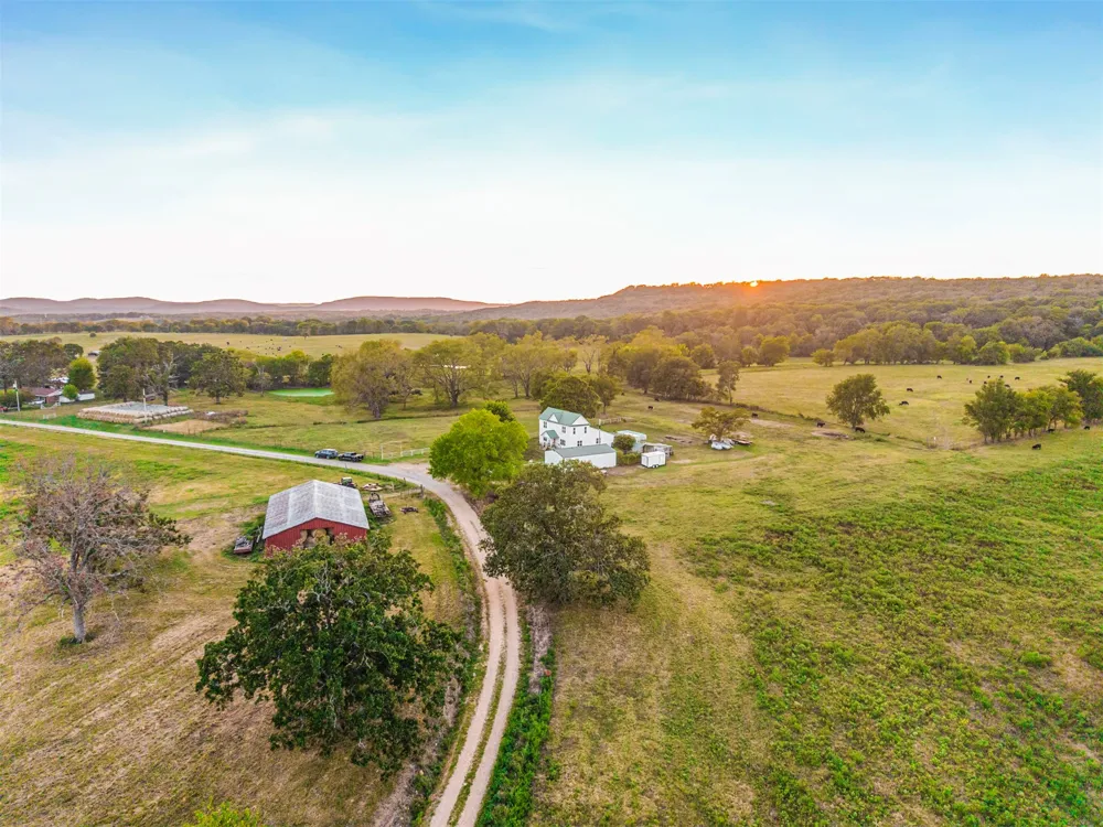 81326 S 4775 ROAD Stilwell, OK 74960