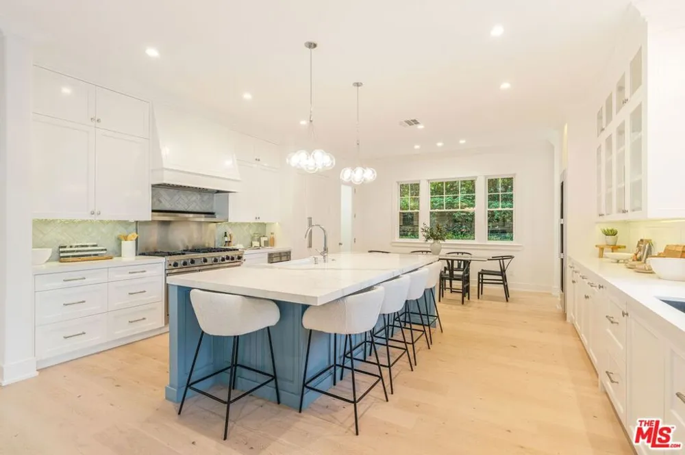 1014 El Medio Avenue Los Angeles, CA 90272