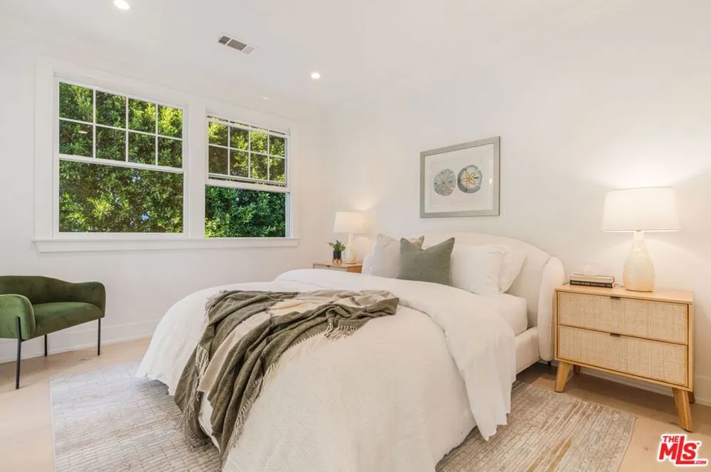 1014 El Medio Avenue Los Angeles, CA 90272