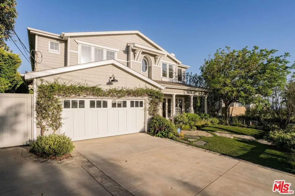 1014 El Medio Avenue Los Angeles, CA 90272