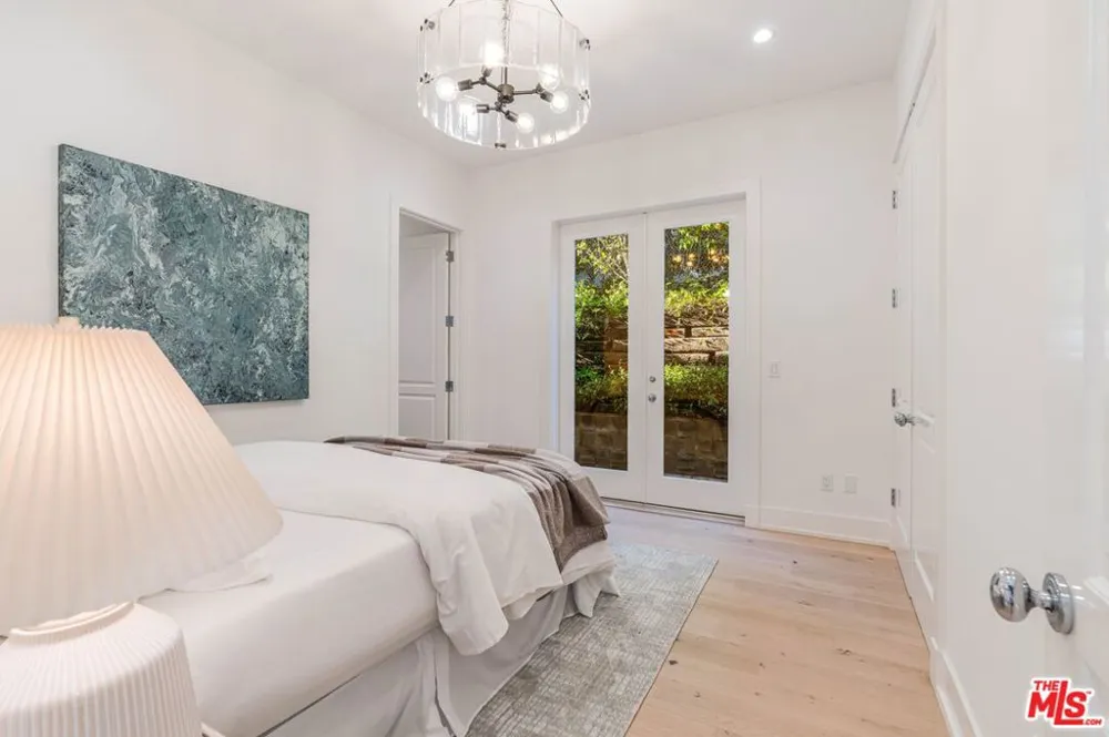 1014 El Medio Avenue Los Angeles, CA 90272