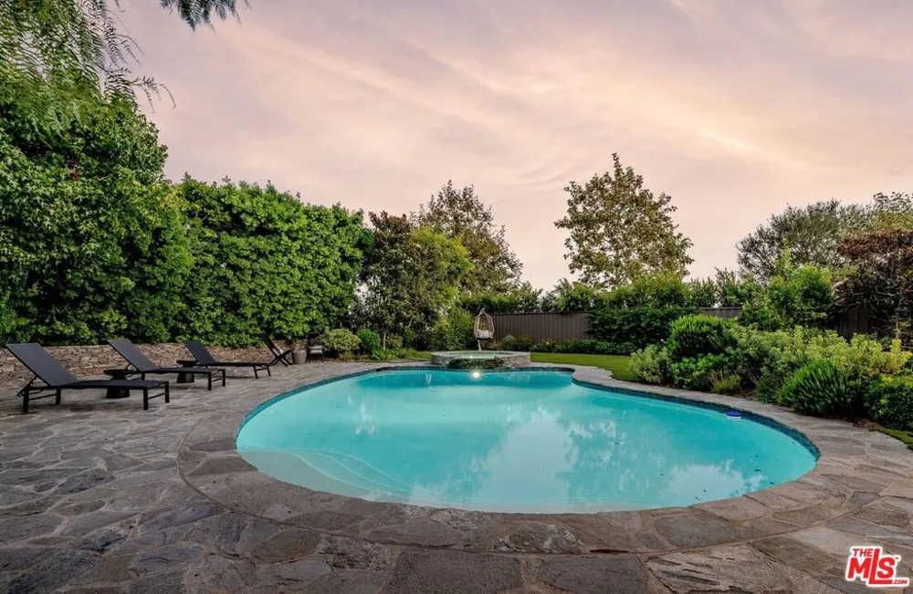 1014 El Medio Avenue Los Angeles, CA 90272