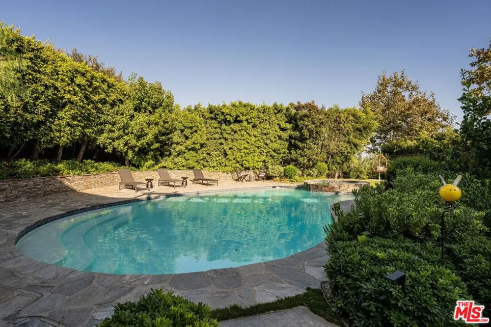 1014 El Medio Avenue Los Angeles, CA 90272