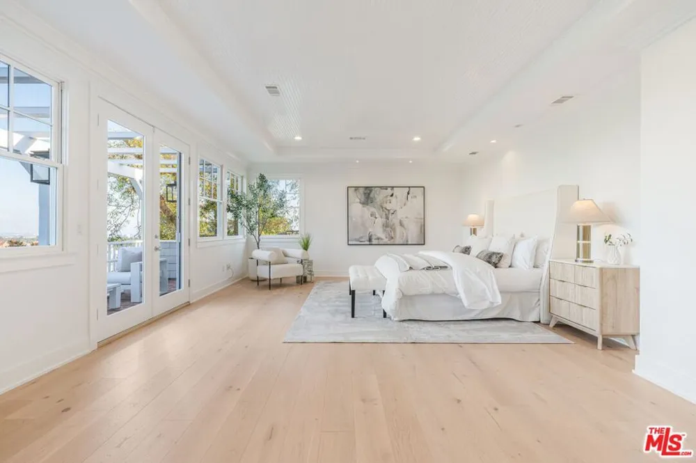 1014 El Medio Avenue Los Angeles, CA 90272