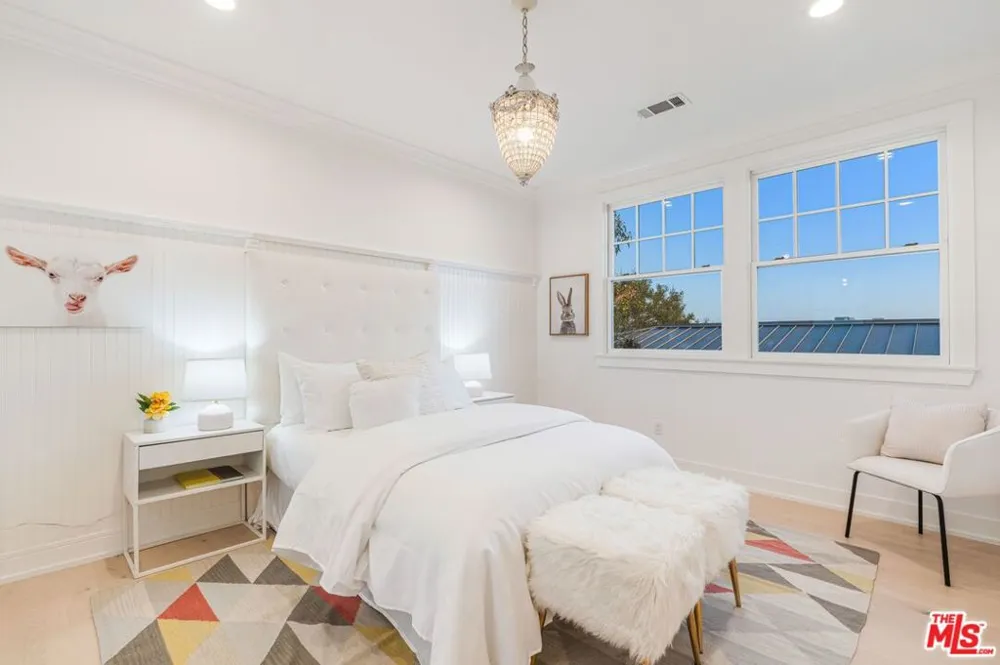 1014 El Medio Avenue Los Angeles, CA 90272